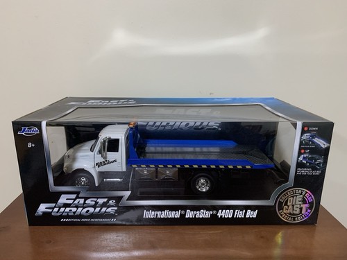 Jada 1/18 Fast & Furious International Durastar 4400 Flat Bed Truck Diecast - Picture 1 of 7