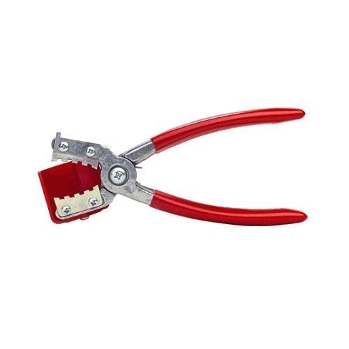 The Texan York Nut Sheller – One Nut Cracker, Tempered Steel Pack of 1 - Picture 3 of 4