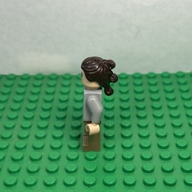 LEGO Star Wars Rey Minifigure sw0677 Dark Tan Tied Robe