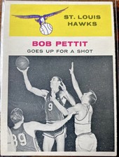 1961 FLEER BOB PETTIT #59 HAWKS HOF