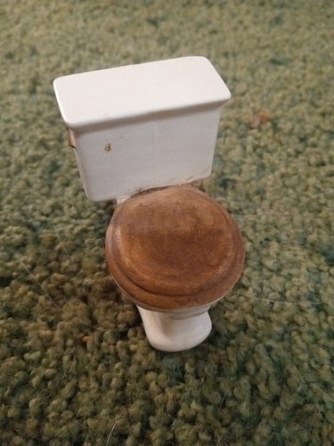 Vintage Miniature Bathroom Set Of 4 Porcelain Handmade Unique Design Rare USA - Picture 4 of 16