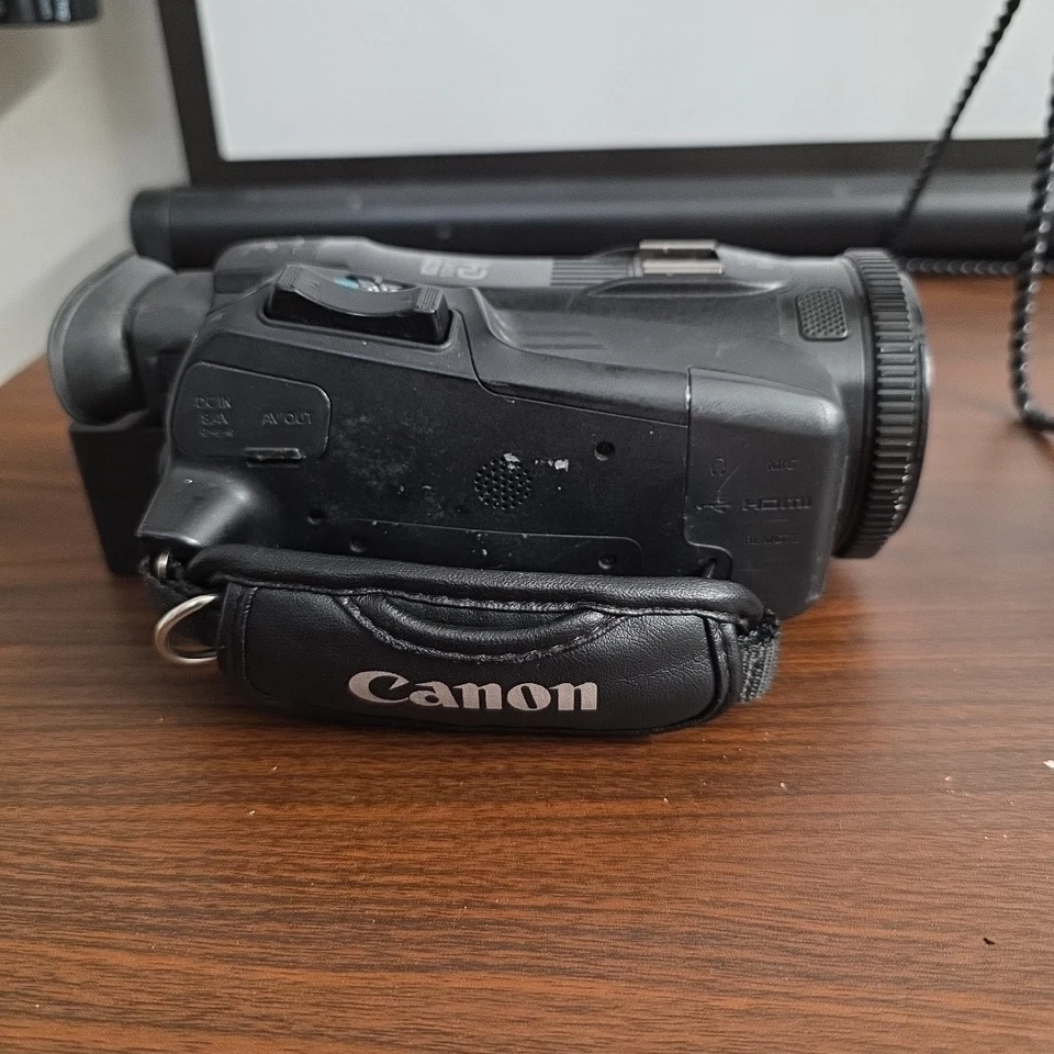 Canon VIXIA HF G40 Full HD 1080p 60fps MP4 Flash Camcorder Black 20x Tested FRSH - Image 4 of 4