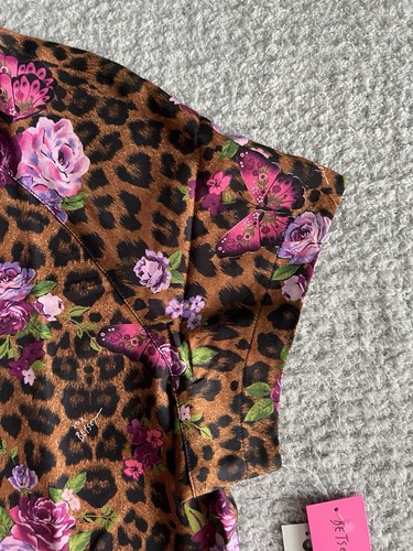 Koi Betsey Johnson Scrub Top Women’s Large Brown Wildlife Roses Nursing Medical - Picture 5 of 11