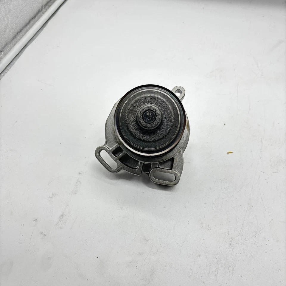 BUGATTI - POMPA ACQUA PER  AUDI 100 5CIL. 035121005- FM-372 Foto 2 de 4