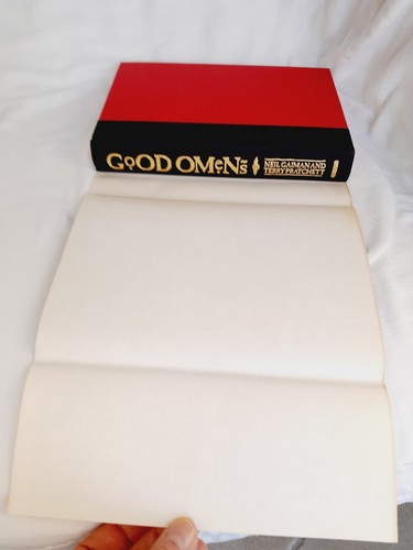Good Omens by Gaiman & Pratchett, Workman 1990, 1st U.S. edition/1st printing - Picture 9 of 17