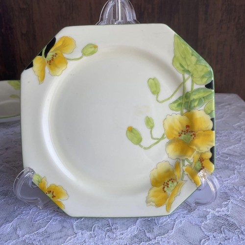 Paragon Iceland Poppy Trio – Tea Cup with Flower Handle, Saucer, Plate - Picture 13 of 20