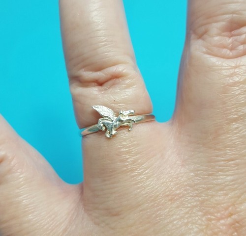 Beautiful Sterling Silver Pegasus Horse Charm Ring Size 5 5.5 6.5 7.75 8.5 - Picture 9 of 12