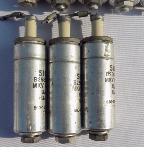 Siemens Oil Capacitors 0.22mf 990V (Lot of 13pcs) - Picture 9 of 24