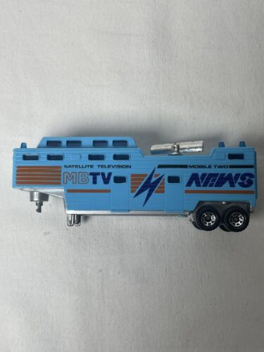 Matchbox 1981 Peterbilt Trailer Satellite Television MBTV News Convoy Cab Blue - Picture 7 of 13