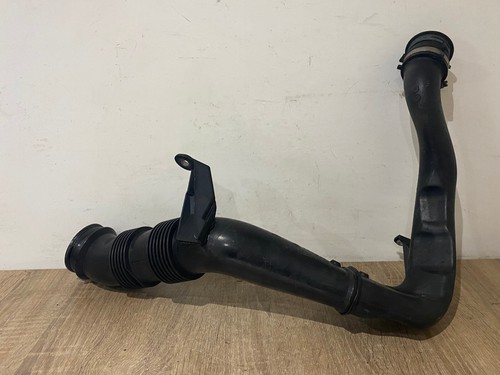 JAGUAR XJ X351 3.0 DIESEL AIR INTAKE HOSE PIPE 9X23-9689-AD - Picture 1 of 2