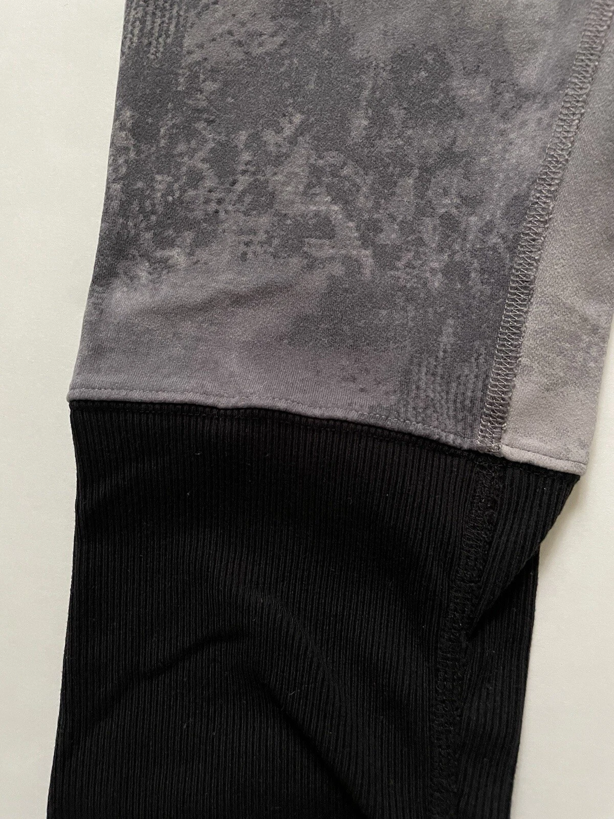 alo-yoga goddess abstract ribbed airbrush leggings