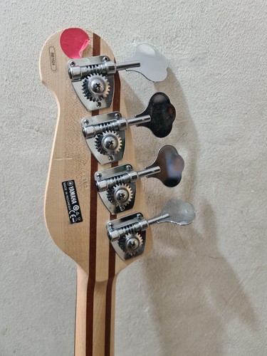 Yamaha BB1024 Professional Bass Guitar - Picture 7 of 13