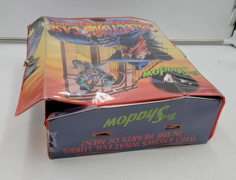 Figura de acción The Shadow estuche de coleccionista 1994 Tara Toy Corp tiene 12 figuras Foto 4 de 4