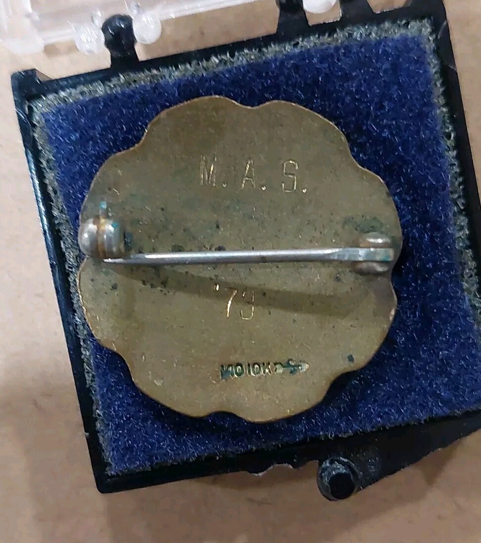 Picture 4 of 6