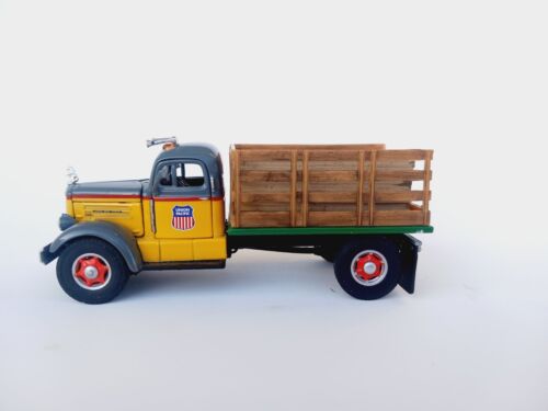 1/50 1/48 o scale Speccast 1949 White WC-22 Stakebed Union Pacific truck custom - Picture 3 of 9