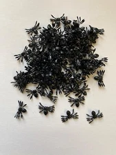 1 pack 100 3D Spider confetti Halloween party decor plastic 3/4" teacher supply
