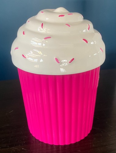 Juicy Couture Ceramic Cupcake Lidded Trinket Jar, New in Box, Pink & White - Picture 4 of 22