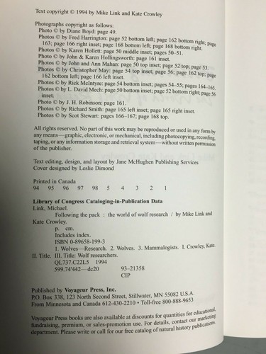 "Following the Pack: The World of Wolf Research" Link/Crowley 1st/1st HC/DJ 1994 - Picture 5 of 12