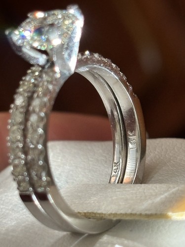 $6000 GIA VS2 14K White Gold 1.25CT Elongated Cushion Solitaire Diamond Ring - Picture 20 of 20