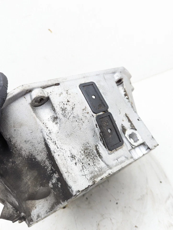 Корпус раструба автоматической коробки передач Mercedes-Benz S430 W220 2003-2006 годов выпуска 210271180 - Изображение 4 из 4