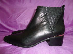 guess ankle boots uk