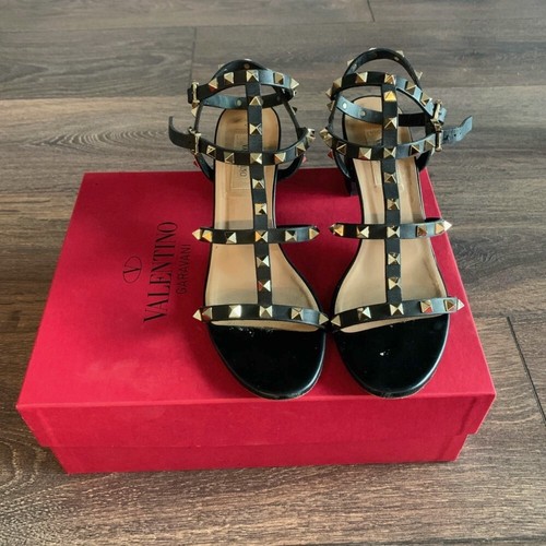 AUTHENTIC WOMANS VALENTINO GARAVANI STUDDED BLACK HEELS/PUMPS (SIZE 38.5) - Picture 5 of 9