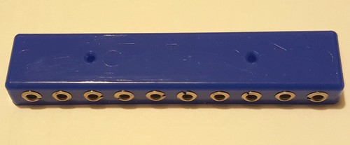 >>> Verteilerplatten mit 20/24 Anschlüssen in 6 Farben 2,6mm ( märklin ) <<< 5 - Bild 6 von 14