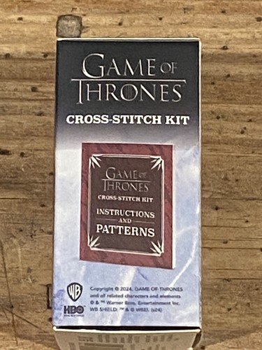 GAME OF THRONES Mini Cross Stitch KIT Includes 5 PATTERNS Warner Bros 2014 NEW - Picture 8 of 10