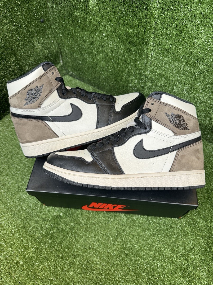 Nike Air Jordan 1 Retro High Mocha Size 8.5 555088-105 OG Nike Air Jordan 1 Retro High Mocha Size 8.5 555088-105 OG