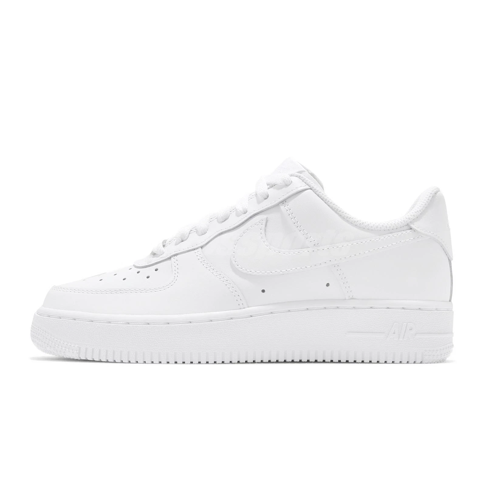 Gioi-tre-dien-Nike-Air-Force-1-Low-Triple-White-thoi-trang