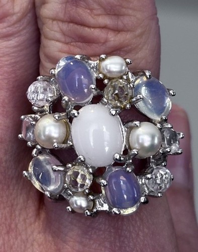 Rhodium, White Opal Moonstone Clear Quartz Pearl, Vintage Beautiful Ring. - Picture 4 of 6