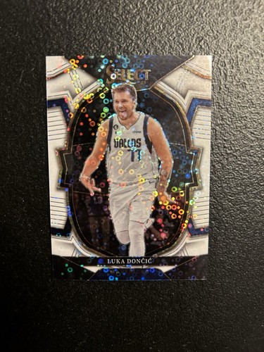 2022-23 Panini Select - Concourse Luka Dončić #51 White Disco Prizm /75