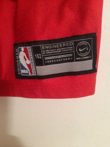 Chicago Bulls Top Nike Zenni Size 152 Jordan 23 On Back - Picture 2 of 5