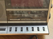 Spartus Alarm Clock Radio Buzzer 0115-61 AM/FM Wood Grain Tested Works Vintage