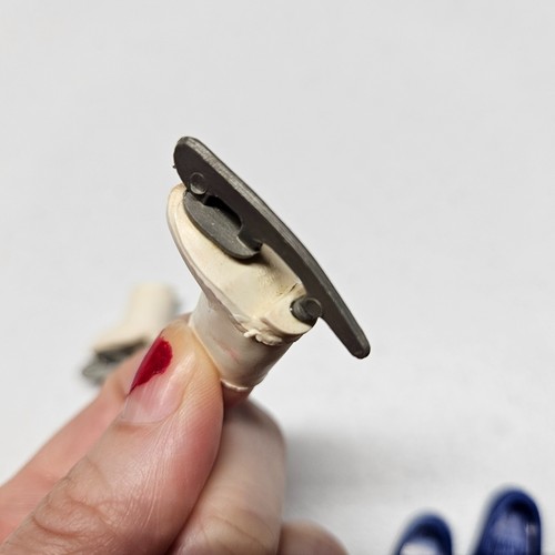 LOTTO SCARPE BARBIE KEN vintage - anni 60 70 stivali tacco pattini - Hong Kong Taiwan - Foto 12 di 16