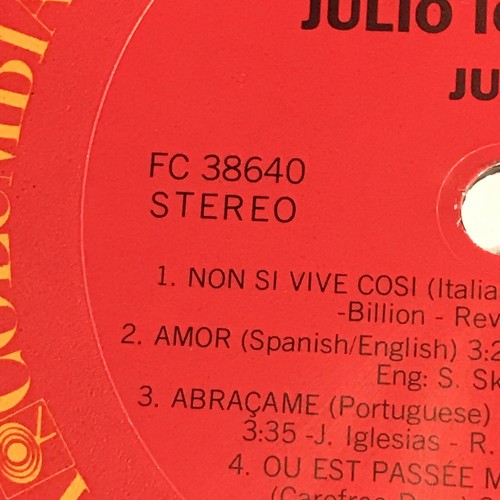 Julio Iglesias Lp Self Titled 1983 Columbia FC 38640 Vinyl 12”Record 33rpm - Picture 4 of 18