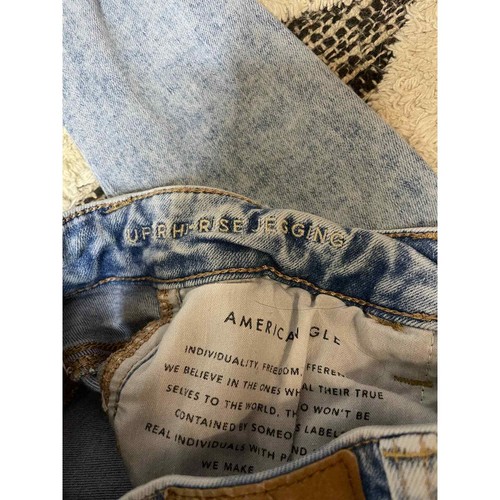 AEO | Distressed Bleached Blue Super High-Rise Jeggings - Picture 10 of 11