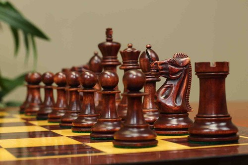 17th Olympiad Havana 3.78" Reproduced Distressed/Mahogany Boxwood Chess Set - Picture 4 of 24