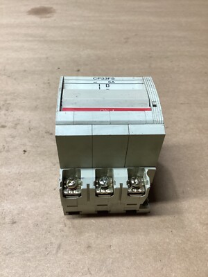 FUJI CIRCUIT PROTECTOR CP33FS/5WD. 5AMP, 3 POLE #101M70