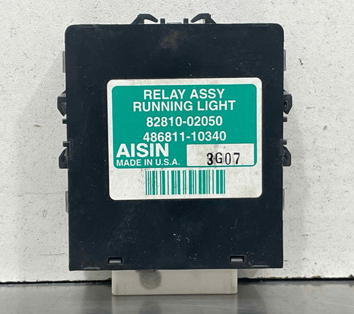 2004 Toyota Corolla Daytime Running Light Control Module 4/04 82810-02050 03 04