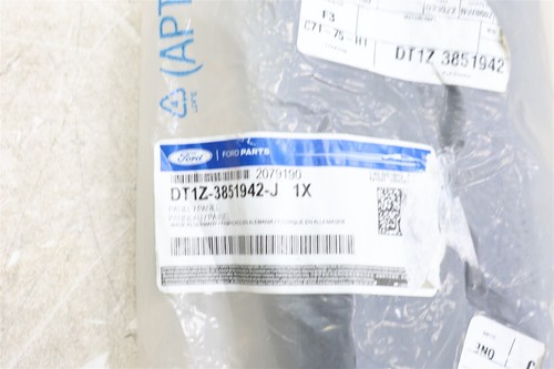 NEW OEM Ford Interior Headliner End Cap Left DT1Z3851942J Transit Connect 14-18 - Bild 2 von 4