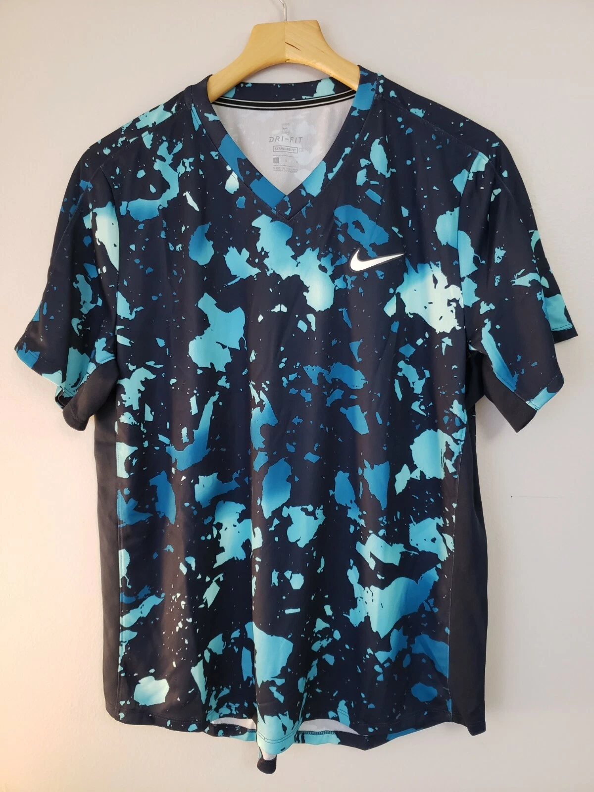 Nike Court Men's Dry Victory Print Size Medium T-Shirts NWT Tennis CV3135-451