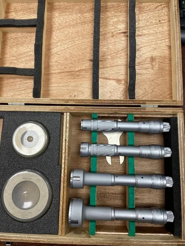 MITUTOYO ANNALOGUE BORE MIC SET
