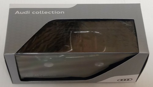 Spark 1/43 Scale - Audi A5 Cabriolet - Gotland Green - Picture 7 of 8