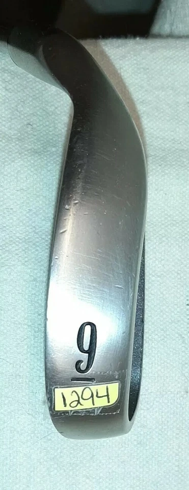 //Acer X.D.S. Step Cavity #9 Iron - Rt Hand - Women's - Graphite Shaft - #1294 - Image 2 of 4