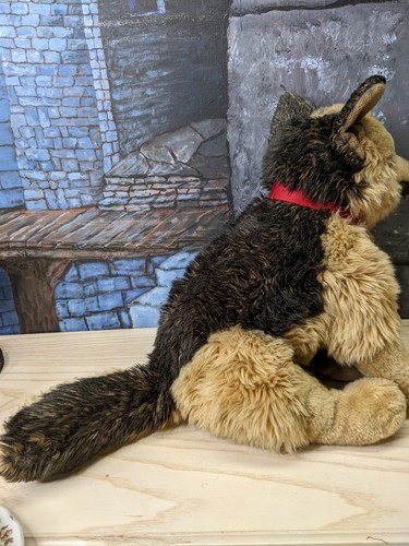 FAO Schwartz Perro Pastor Alemán Peluche 13” Realista Regalo Sentado - Imagen 8 de 15