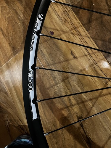 Fixed Gear build. Retro Dolan frame with brand new Bontrager Track Wheelset. 57" - Picture 3 of 12