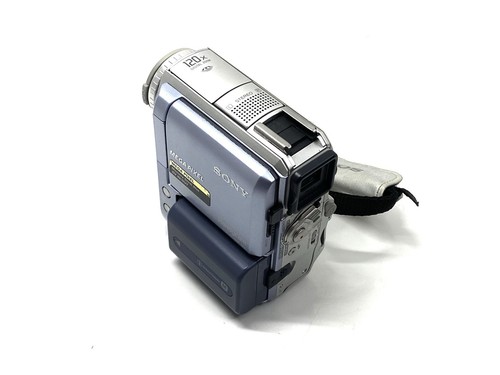 Sony DCR-PC105E Mini DV Tape Digital Video Camera HANDYCAM Complete Working Set - Picture 15 of 15