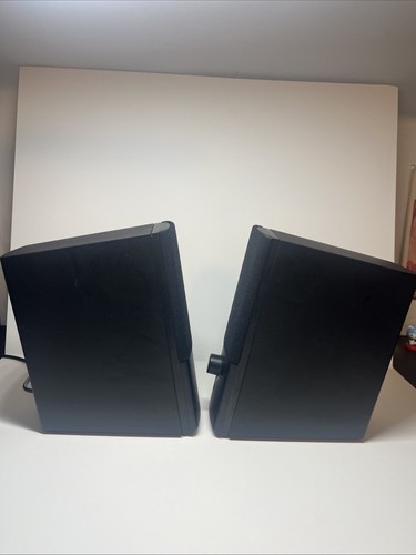 Głośniki multimedialne Bose Companion 2 Series III czarne z zasilaczem - Zdjęcie 4 z 7