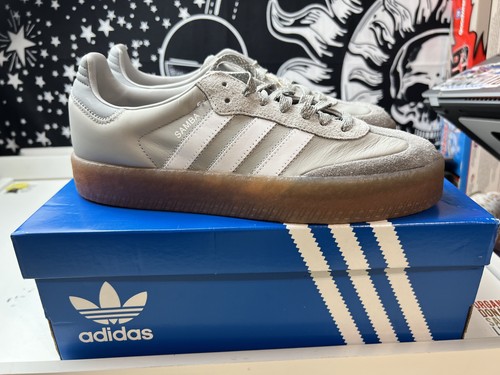 Adidas Sambae W scarpe donna taglia 10 grigio bianco suola gomma pelle IE9108 Samba - Foto 3 di 6
